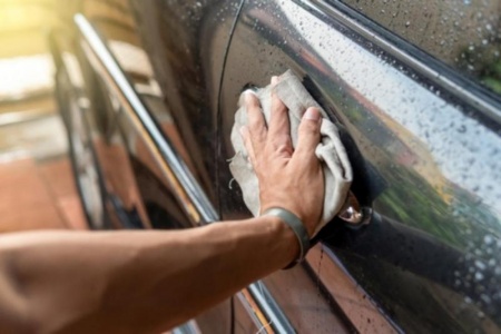 Lavage avec contact &agrave; S&eacute;lestat, une m&eacute;thode plus douce pour la carrosserie